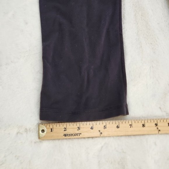 Lululemon Women's Gather And Crow Crop size 6 - Picture 13 of 15